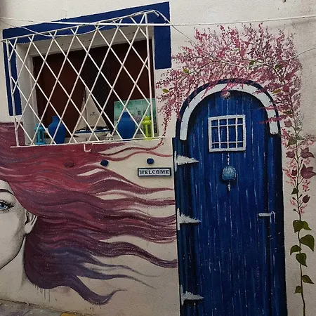 罐头旅馆 酒店 2*