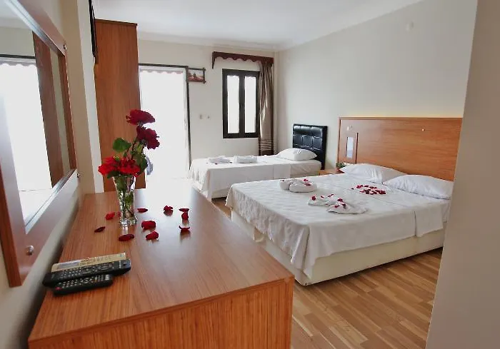 Can Hotel מלון 2*